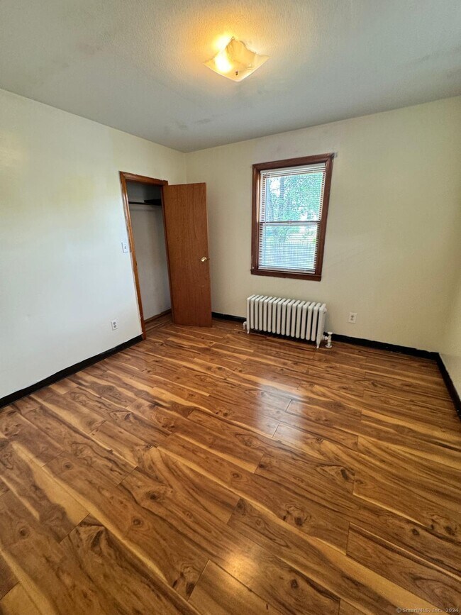 Foto del edificio - 88 Oak St