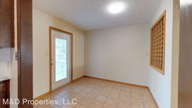 Building Photo - 3 br, 1.5 bath House - 2206 Van Buren St.