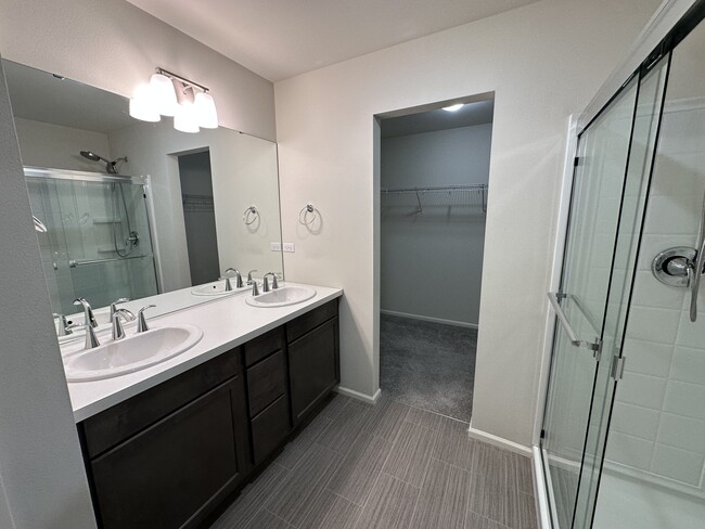 Foto del edificio - 11919 313th Ave SE