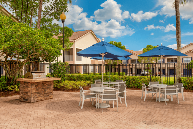 Building Photo - The Estates at Wellington Green Apartments