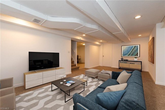 Foto del edificio - 8201 W 130th St