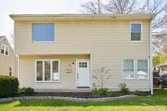 Building Photo - 866 Frederick Blvd