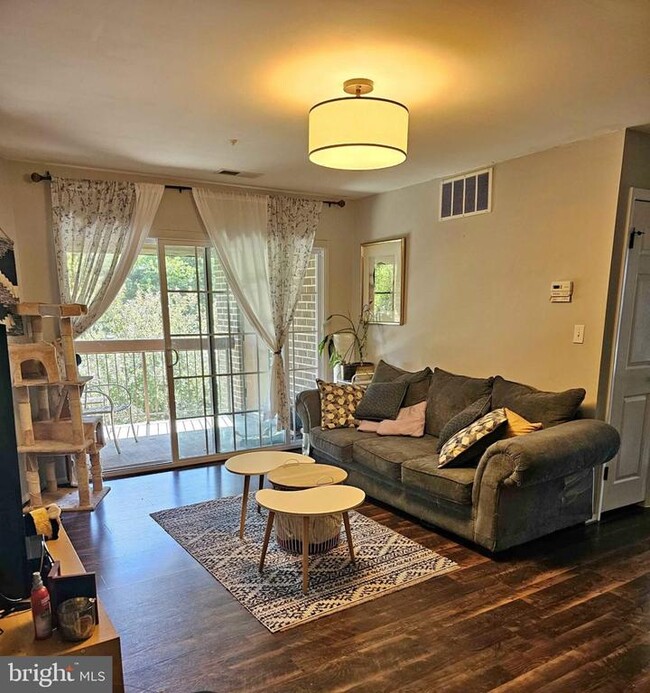 Foto del edificio - 18409 Guildberry Dr