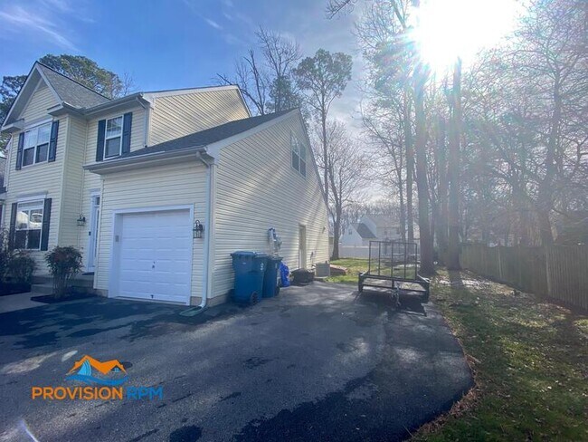 Foto del edificio - 106 Hanson Ct