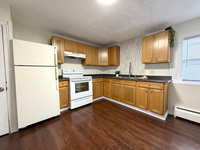 Foto del edificio - 184 Burritt Rd