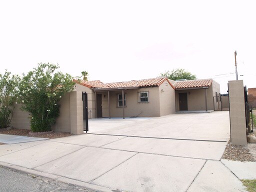 Building Photo - 2233 N 1st Ave