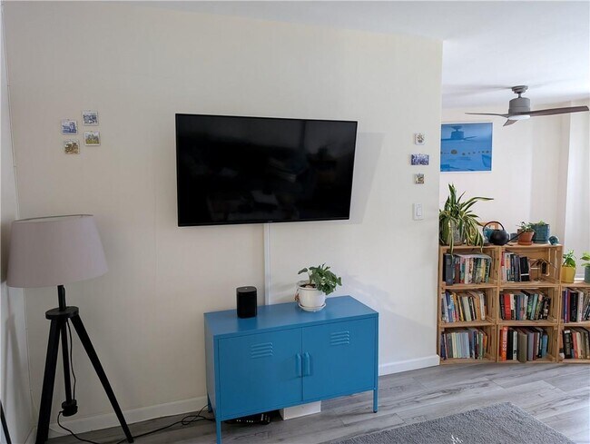 Foto del edificio - 1655 Flatbush Ave