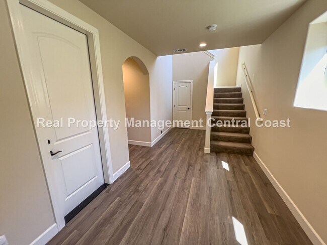 Foto del edificio - AVAILABLE NOW - Stunning Home in Toscano N...