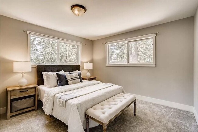 Building Photo - 3 BED 1 BATH SINGLE FAMILY FOR RENT