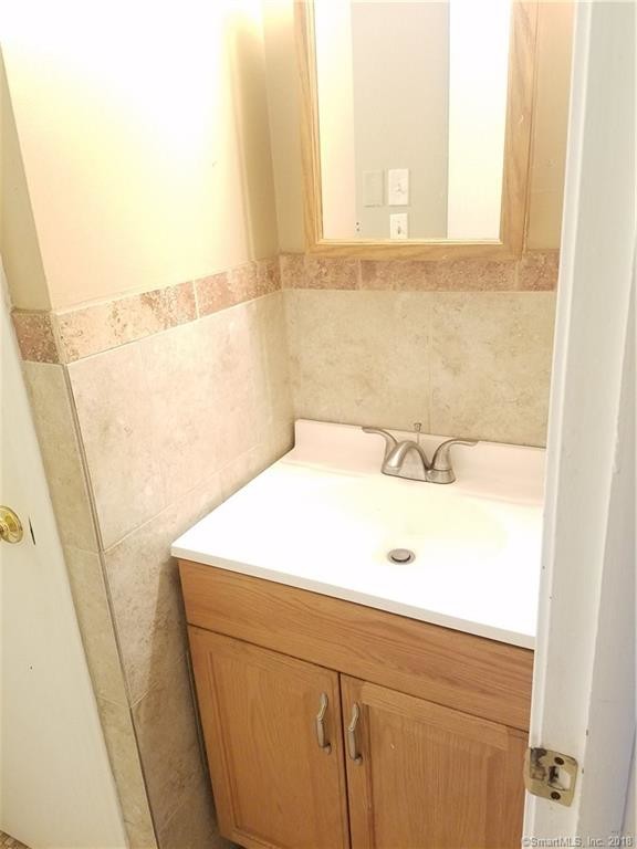 Foto del edificio - 98 Jefferson Ave