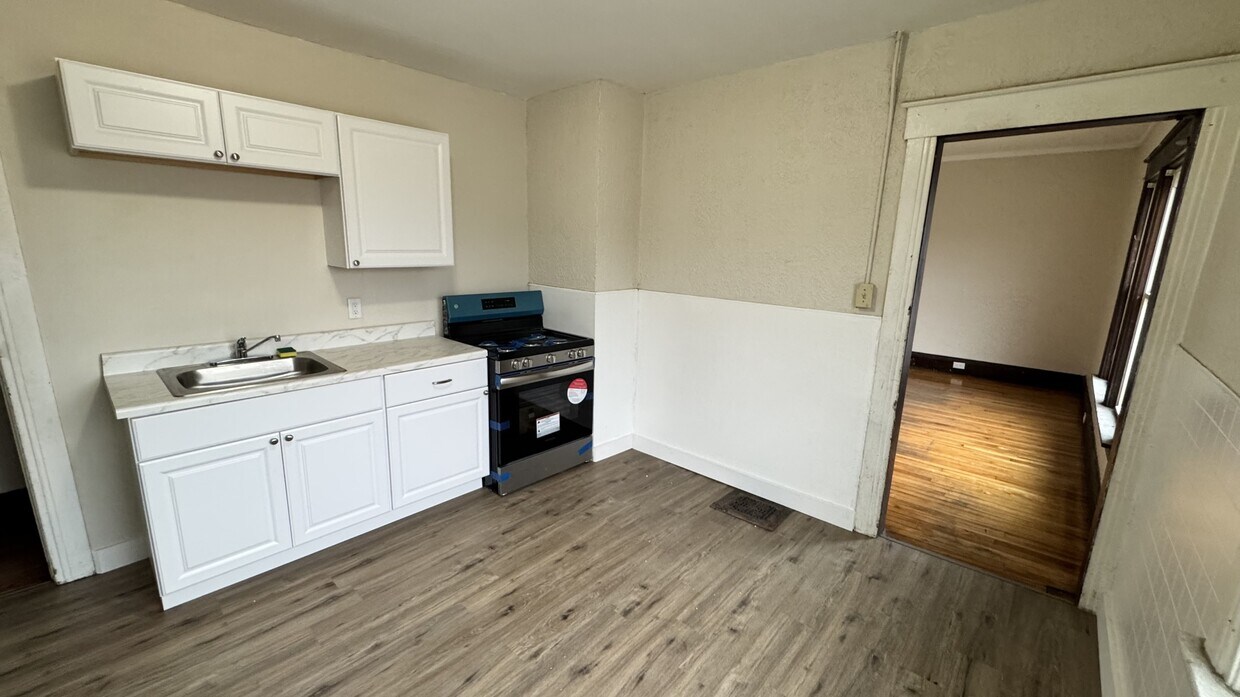 Building Photo - 1109 Wolf St