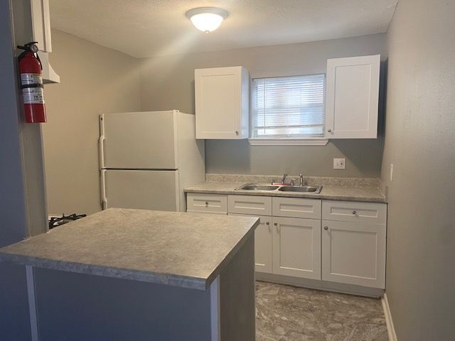 Building Photo - 3641 N Macgregor Way