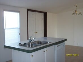 Building Photo - 103 Newby Ln