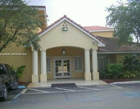 Building Photo - 8205 SW 152nd Ave