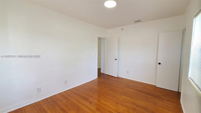 Foto del edificio - 2322 Wilson St