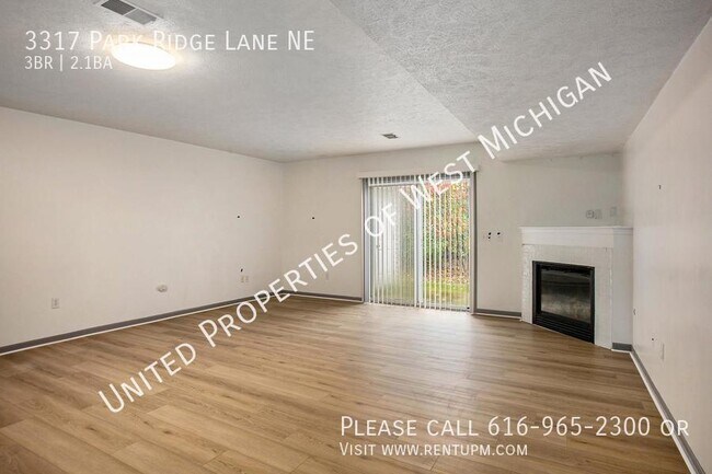 Building Photo - Available Now | 3 Bedroom Condo Near Knapp...
