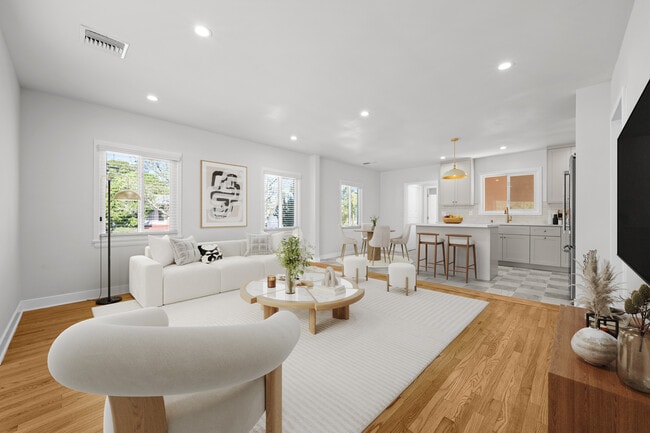 Building Photo - 5935 W 79th St