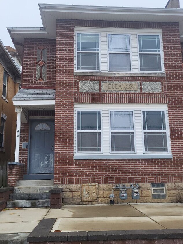 Primary Photo - 315-315 Birmingham Ave