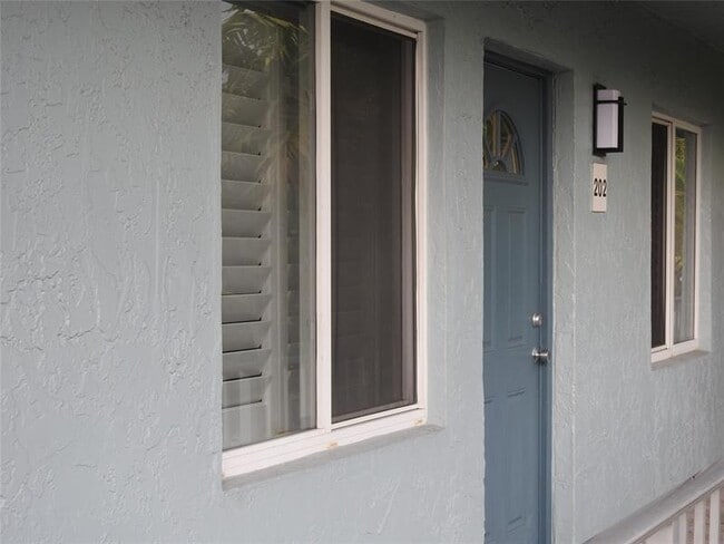 Foto del edificio - 1311 NE 18th St