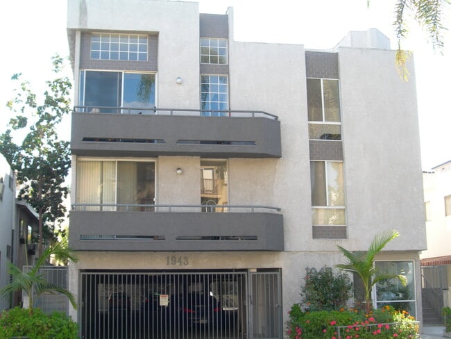 Building Photo - 1943 Selby Ave