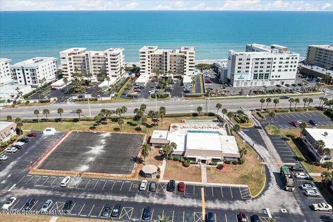 Building Photo - 2700 N Hwy A1A