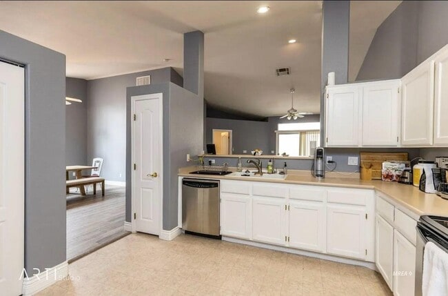 Foto del edificio - 1225 Pebble Beach Dr