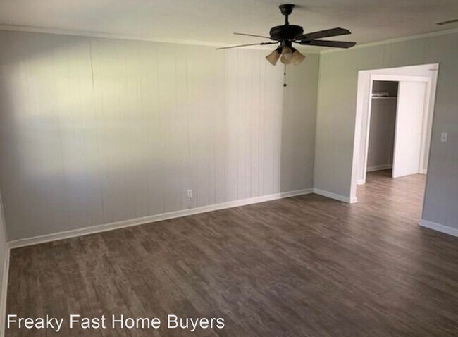 Building Photo - 2 br, 1 bath House - 5750 Blueridge Drive