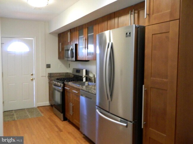 Foto del edificio - 1229 18th St NE