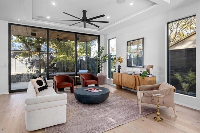 Foto del edificio - 1506 Bouldin Ave