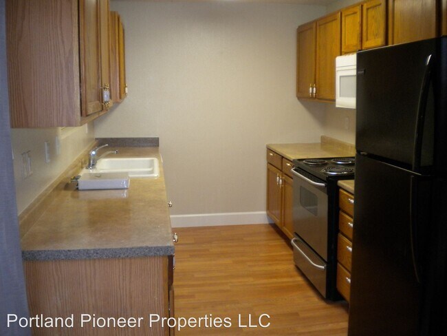 Foto del edificio - 4542-4556 NE 119th Ave
