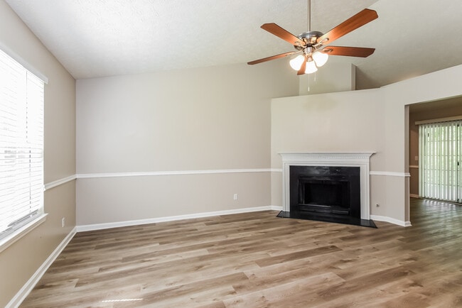 Building Photo - 1412 River Landing Way