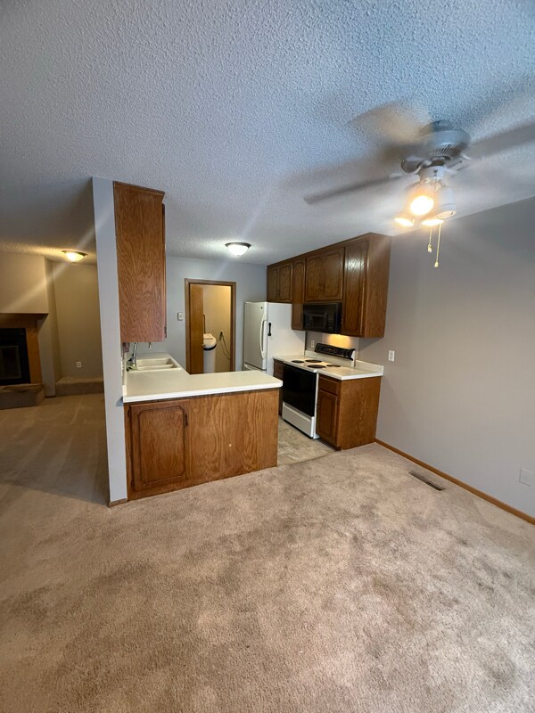 Foto del edificio - 14913 Echo Way