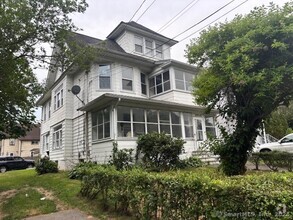 Building Photo - 1481 W Broad St