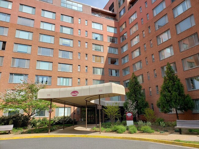 Front of Building - 1111 Arlington Blvd