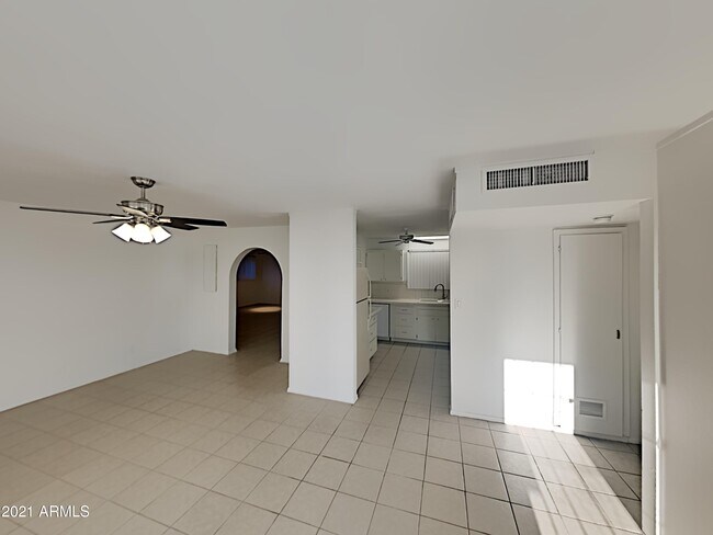 Foto del edificio - 12614 N 107th Ave