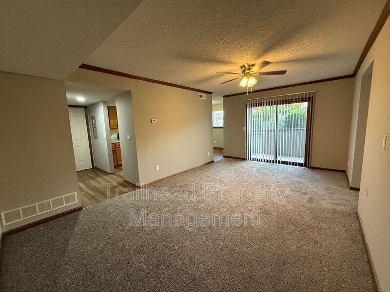 Foto principal - 3411 NW Duncan Rd