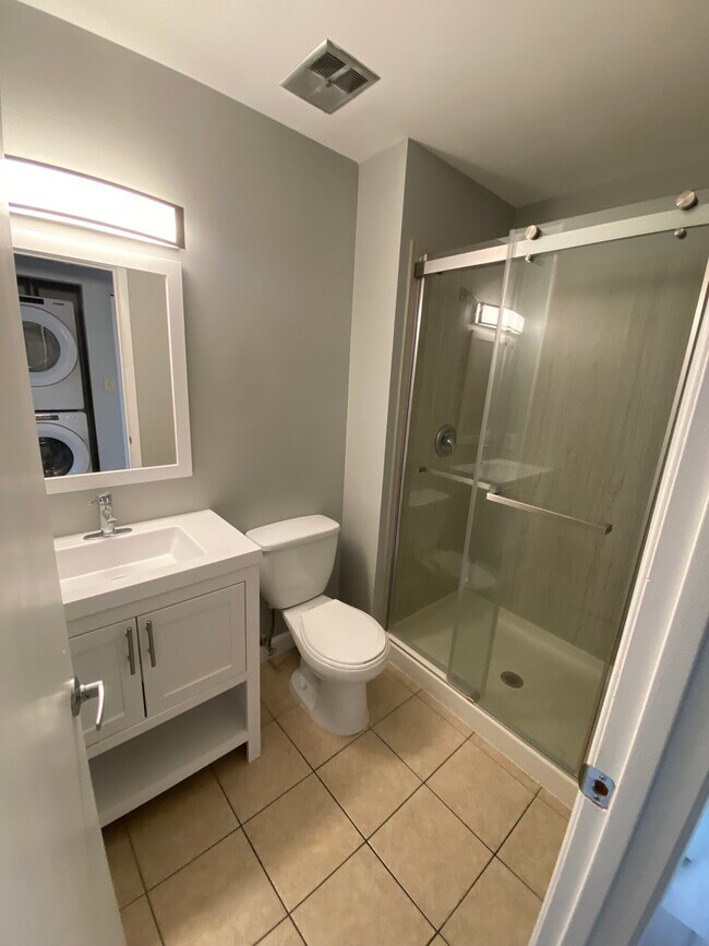 629 Clara Ave Unit 21, Saint Louis, MO 63112 Apartments in Saint