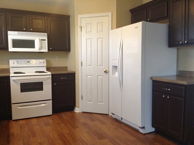 Foto del edificio - 6335 Glenmont Dr