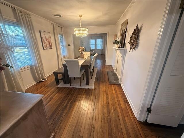 Foto del edificio - 9441 Mark Ln