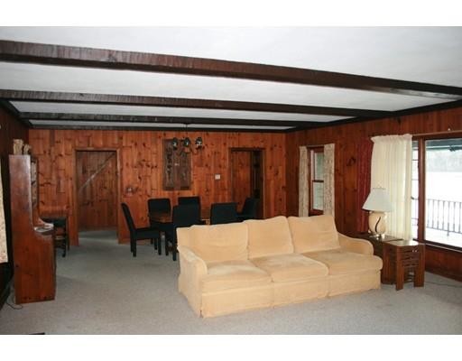 Building Photo - 31 Dogwood Dr