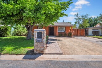 Building Photo - 2405 N 27th Pl