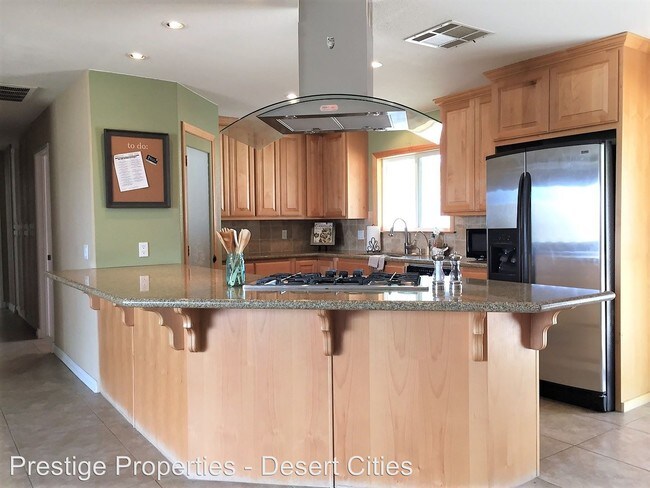Building Photo - 3 br, 2 bath House - 58271 Bonanza Dr.