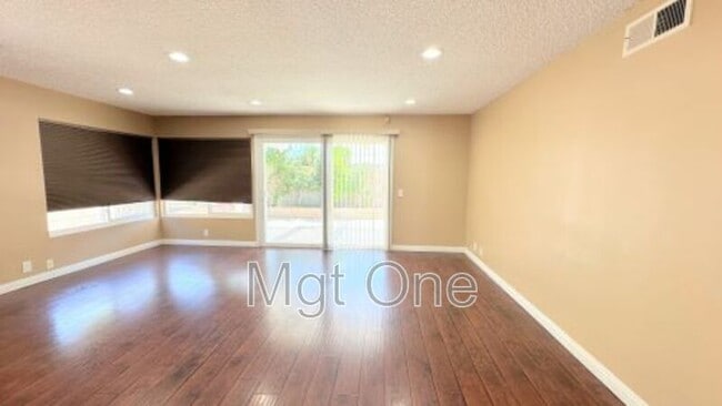 Building Photo - 15132 Tungwood St