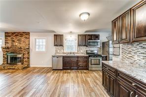 Foto del edificio - 4811 Cowan Rd