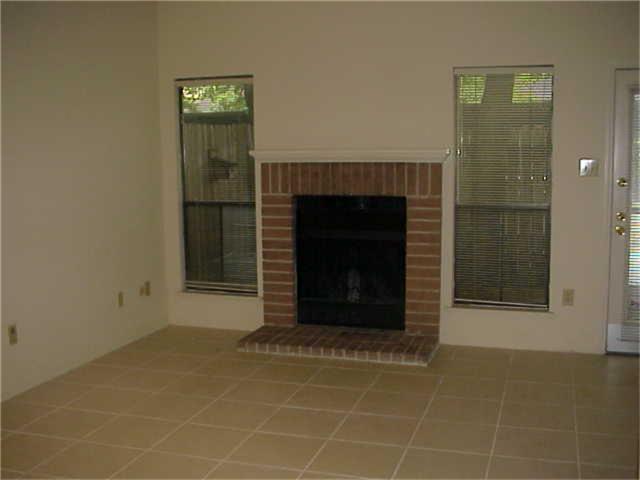 Foto del edificio - 12550 Piping Rock Dr