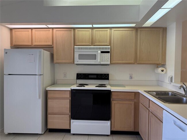 Foto del edificio - 13801 Timberland Dr