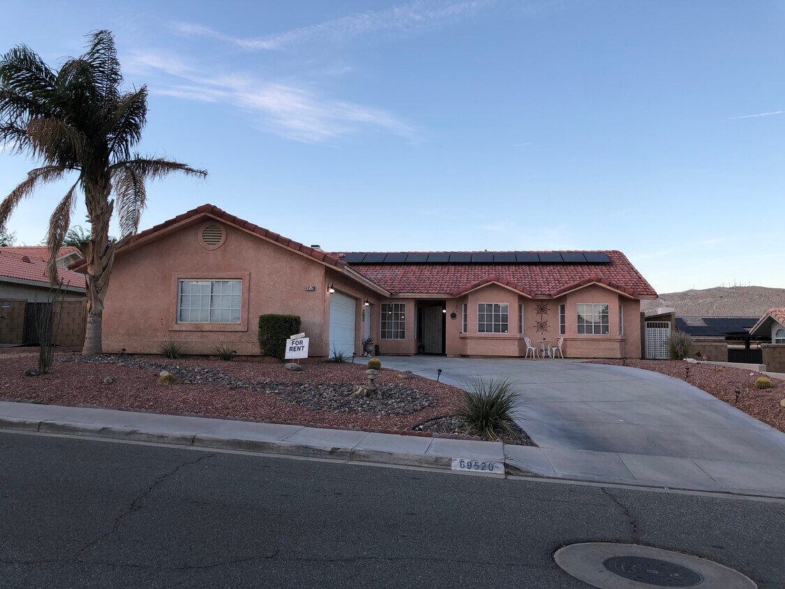 Foto principal - 69520 Borrego Rd