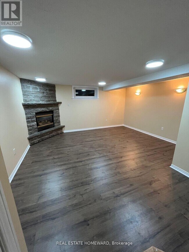 Building Photo - 810 Sanok Dr