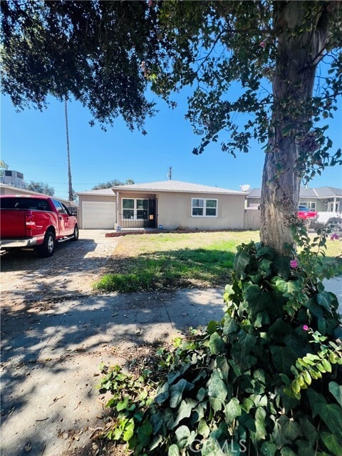 Foto principal - 3568 Genevieve St N