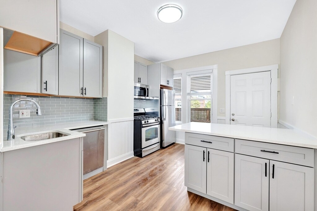 Primary Photo - 16 O St